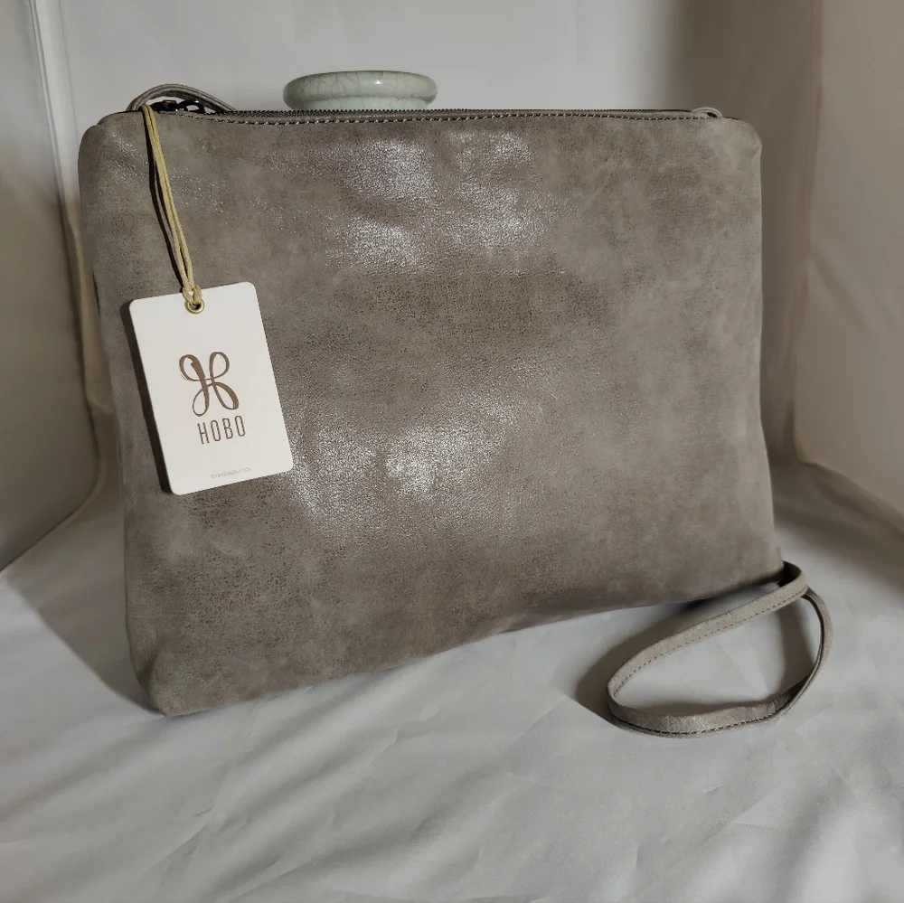Handbag - Picture 3 of 9